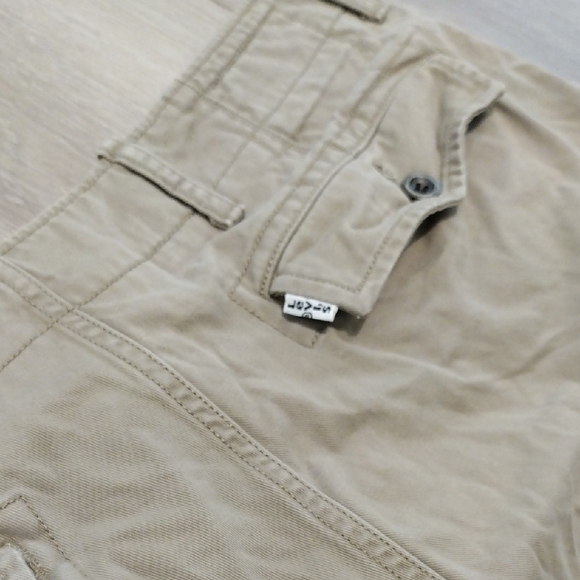 Levi's Men's Khaki Cargo Shorts - Picture 10 of 13